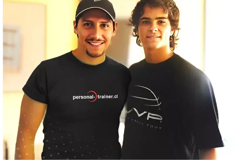 El actor Augusto Schuster junto a su entrenador de Personal-Trainer.cl